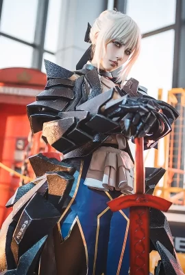 FATE Saber Artoria Alter Huke Ver @Detective Lily (Foto: @全集鬼) (9 Fotos)