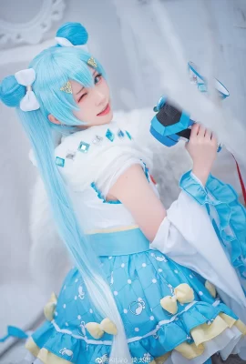 Hatsune Miku @Kitaro_ Kitaro (9 Fotos)