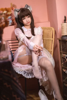 Dummes Momo Pink Transparent Maid (34 Fotos)