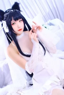 „Azur Lane“ Atago Cosplay[CN: Xia Ningning](8 Fotos)