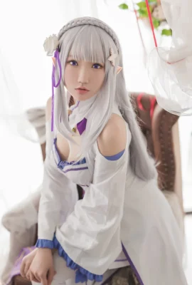 Re:Zero – Starting Life in Another World Emilia cn: Guahi (17 Fotos)