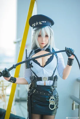 Azur Lane Gangut Brooklyn Class @Holding Mozi aa (Foto: @mosey mulberry) (11 Fotos)