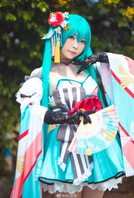 Hatsune Miku@soulsuangjun (Foto: @EkiAirborne) (CICF China International Comics Festival Animations- und Spieleausstellung) (9 Fotos)