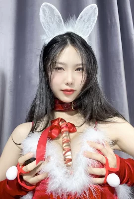 Dou Niang-Lee Shis „Santa Bunny Girl“ enthüllt ihren sexy Unterkörper, der so auffällig ist (22 Fotos)