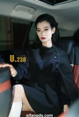 Das groß angelegte private Fotoshooting-Set des chinesischen Models Shangguan Xueer (64 Fotos)