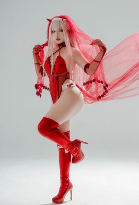 Sayo Momo – Zero Two Hochzeitskleid