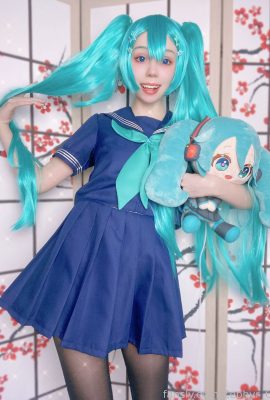 Zephyr-Katze – Miku