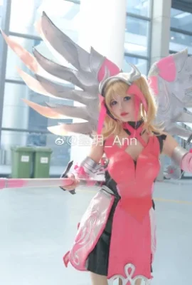 Overwatch Pink Angel @Mo玥_Ann (10 Fotos)