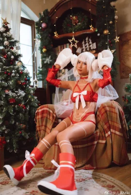 FGO Attila Weihnachten @Belle JiangMiki (9 Fotos)