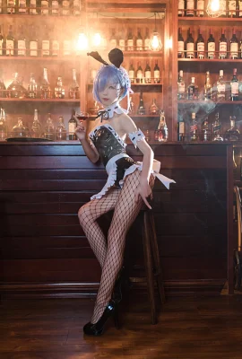 Shui Miao Aquas professionelle Haltung in „Bunny Girl Rem“ ist unwiderstehlich (16 Fotos)