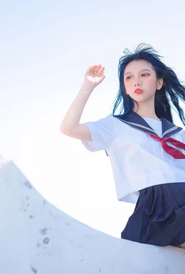 Guo Mejiang in „Japanese Sailor Uniform“ zeigt ihren süßen Charme (13 Fotos)