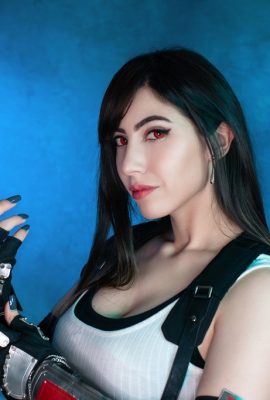 Danielle Vedovelli – Tifa Set 2