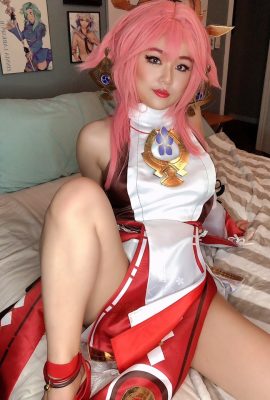 Ein Cosplayer – Yae Miko