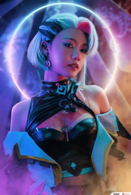 Arena of Valor Cosplay Vollmond: Kunchorn Violet