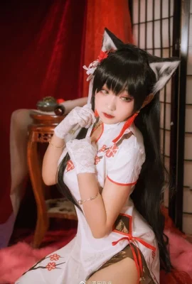 Azur Lane Atago Neujahrs-Cheongsam @Onda Naoyuki (10 Fotos)