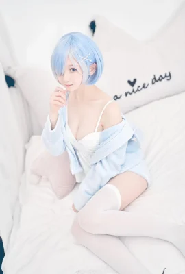 Rem from Zero – Das Leben in einer anderen Welt beginnen @-Naze Yashichi- (9 Fotos)