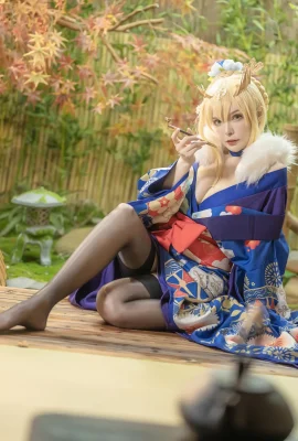 Der Kimono von Akira und Corgi in „FGO-Artoria“ unterstreicht ihre beeindruckenden Figuren und bringt Menschen zum Pochen (46 Fotos)