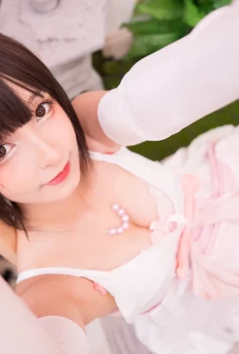 Kagakusaka Mafuyus perfekte Figur in „White Wedding Dress 2“ ist kaum zu übersehen (70 Fotos)