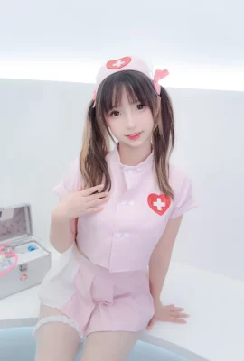 Kagakusaka Mafuyus Doppel-Pferdeschwanz-Stil in „Cute Nurse 2“ wird Sie verzaubern (78 Fotos)