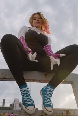 Alina Becker – Spider-Gwen