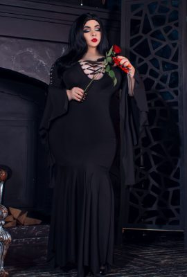 Marie Bunny – Morticia Addams