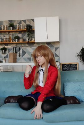 Loli-Frau – Taiga