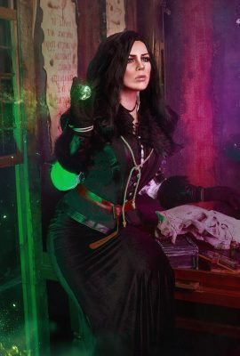 Alice Cosplay – Yennefer