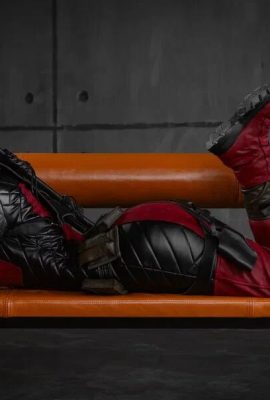 Mik Allen – Lady Deadpool