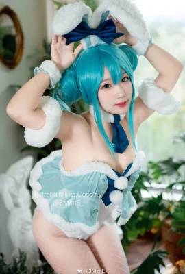 Hatsune Miku White Bunny Girl @3MimE_ (9 Fotos)