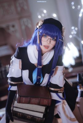 (Lilienhexe) Pela