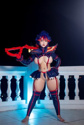 QUEENIE – Der Balkon ist ein idealer Ort für ein Date (Kill la kill)