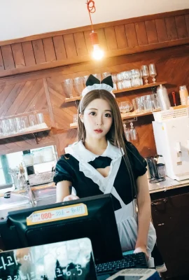 Bomi – Maid Cafe 01 (85 Fotos)