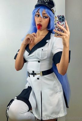 Yazbunny – Esdeath
