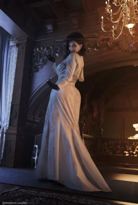 Lady Melamori – Alcina Dimitrescu (32 Fotos)