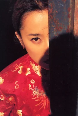 Kimi Aizawa[Foto][KUNI Scan](80 Fotos)