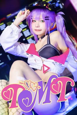 kurumi_cos Tokoyami Towa (Ho Schönes Mädchen ve)