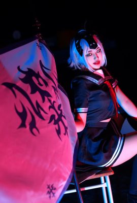 Akhee – Jeanne Alter Matrosenanzug