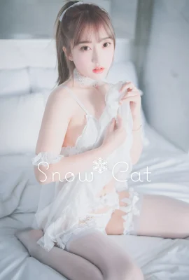 Hanari – Snowcat Vol.1 (35 Fotos)