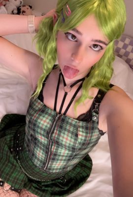 Peachybunnn – Creeper