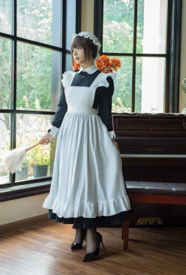Online-Schönheit Yuuhui Yuhui Maid Game Theme Sexy Open-End schwarze Seidenspitzenunterwäsche mit schwarzen Seidenstrümpfen zeigt perfekte Körper Versuchung Foto 147p