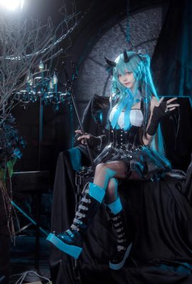 Aisi Aiwest – Hatsune Little Teufel