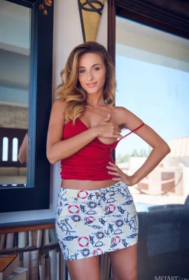 Cara Mell – Privatbibliothek (102 Fotos)