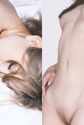 Ein tätowiertes blondes Mädchen enthüllt mutig ihren schönen Körper und ihre zarte Vagina ist völlig sichtbar (11 Fotos)