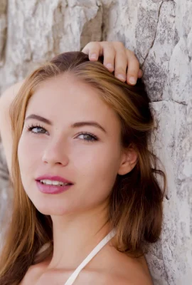 Hilary C – Kenria (96 Fotos)