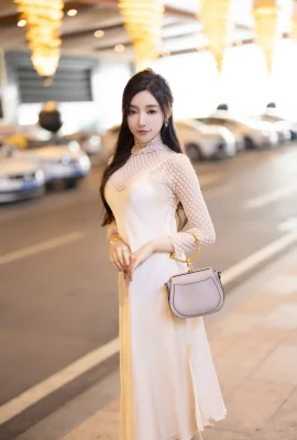 Wang Xinyao – Weiße Strümpfe (120 Fotos)