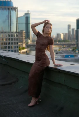 [Nackt in Russland]28. Mai 2025 – schönes Mädchen – Dachgen oryx[72p]