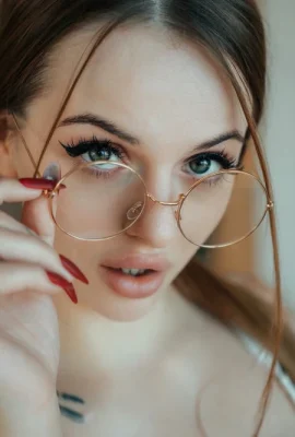 [Selbstmordmädchen] 28. Mai 2025 – Katy Milligan – Mein erstaunlicher Look [59p]