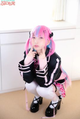 Ich möchte dieses Lächeln schützen. Mit empfindlichen kleinen Brüsten-ein kurzer, kleiner, petitischer Schicht-Cosplayer, der eine lange Körperlänge von 140 cm und einen kleinen Boobie hat, macht Raw Cosplay-Sex, um ihr sexuelles Verlangen freizugeben! ! ~